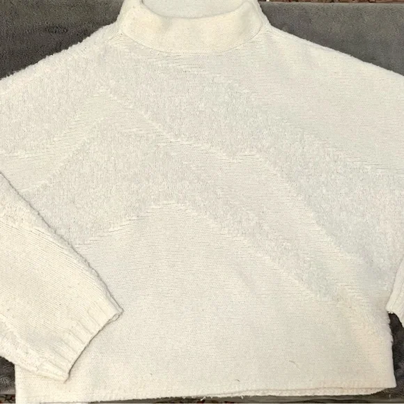 Abercrombie Mock Neck Dolman Sweater - Picture 2 of 6